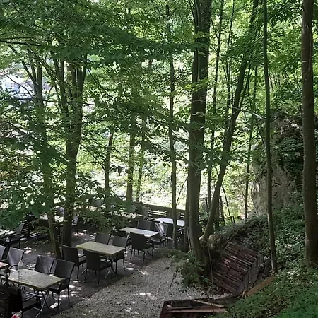 Teuta Palace Dom Faletici 3* Сараево